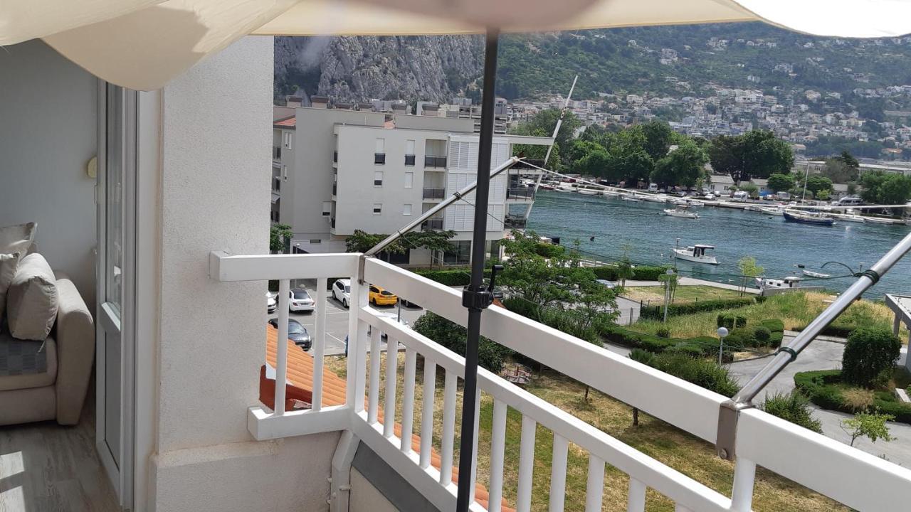 Seaview Apartment 奥米什 外观 照片